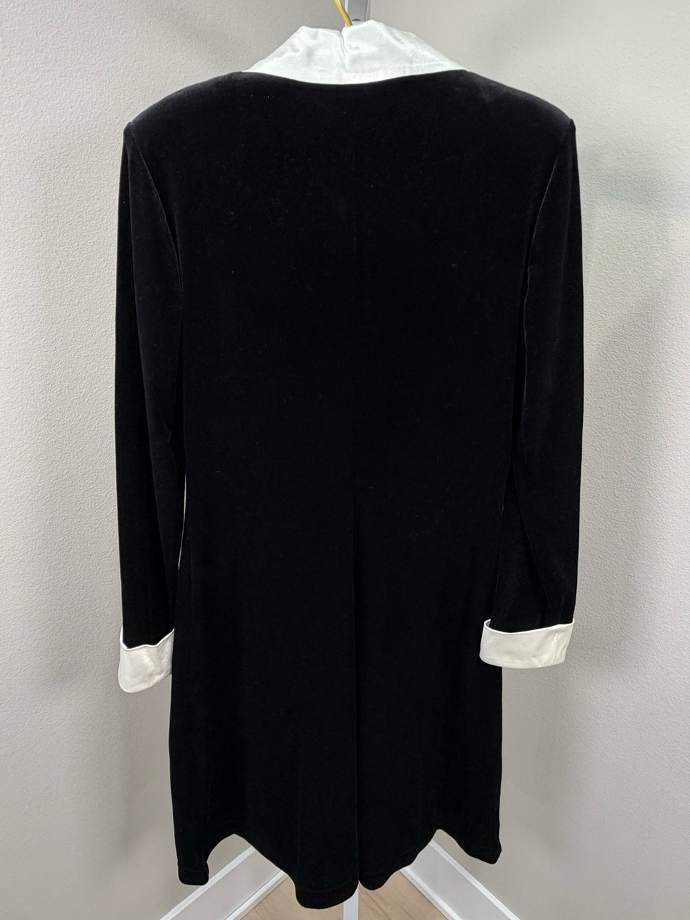 Vintage 90s Ronni Nicole by Ouida - Black Velvet - Size 10 - Picture 2 of 6